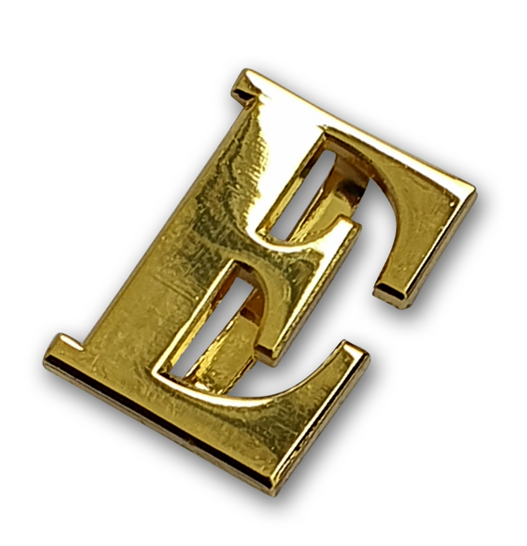 Goldener Buchstabe E für Schulterstück